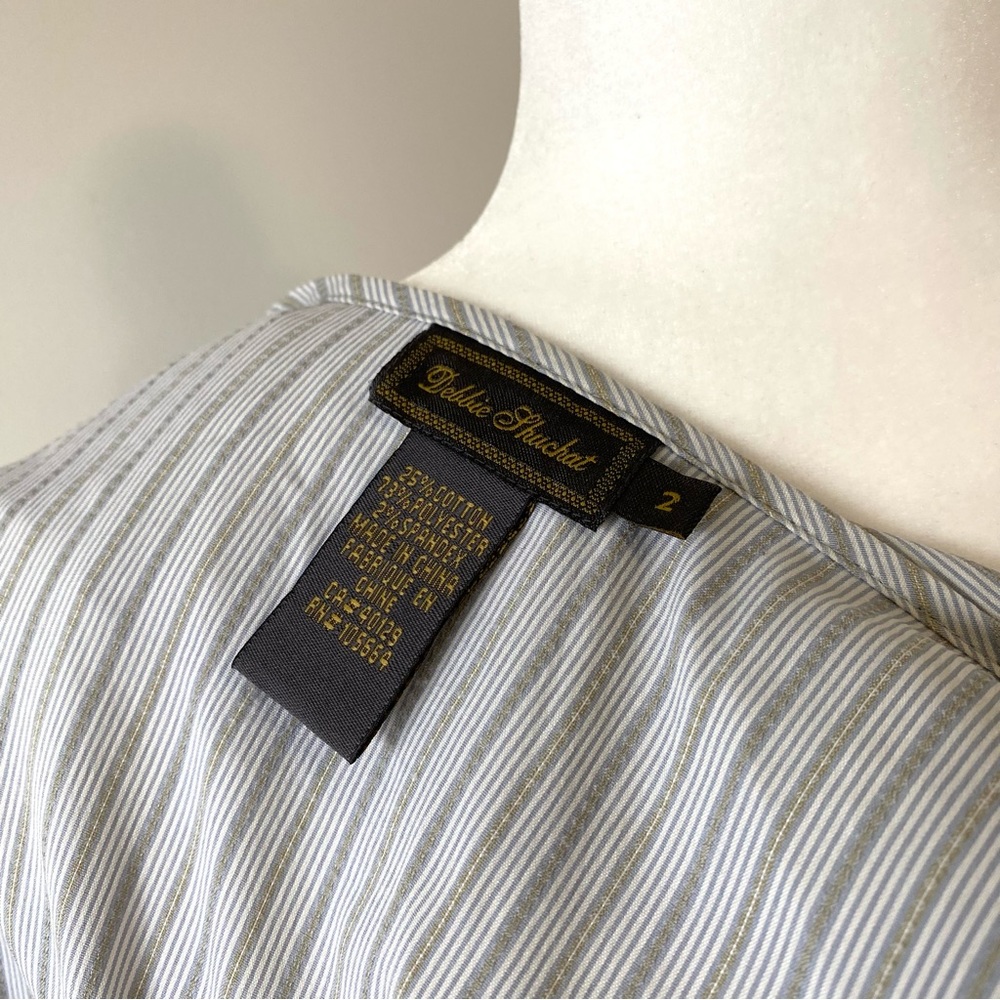 VINTAGE | Ruffle V-Neck Long Sleeve - Picture 9 of 9